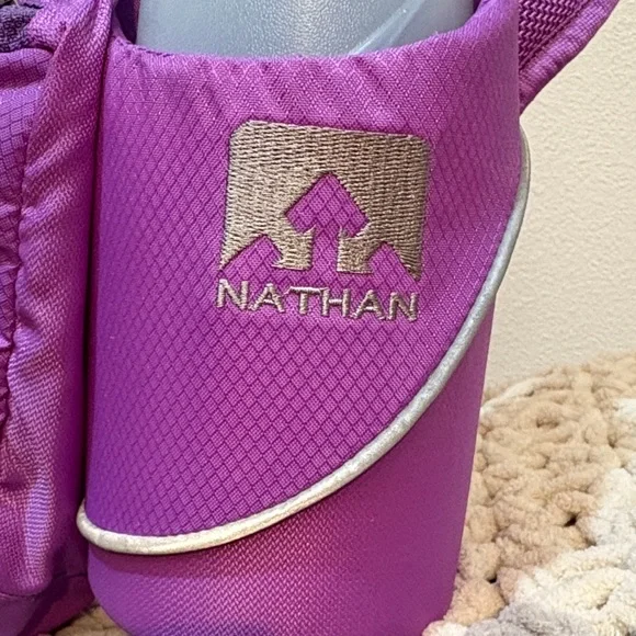 Natan Purple Hydration Belt with Bottle Holder - Picture 2 of 14